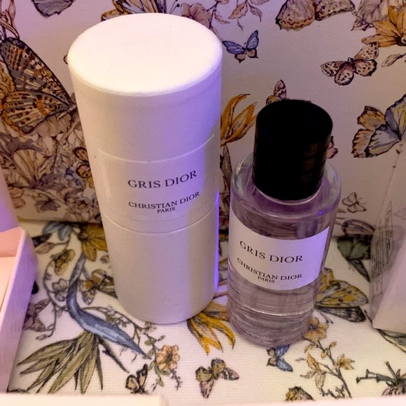 Dior Lux Make-Up Bundle in Limited Edition Gift Box - Picture 8 of 15